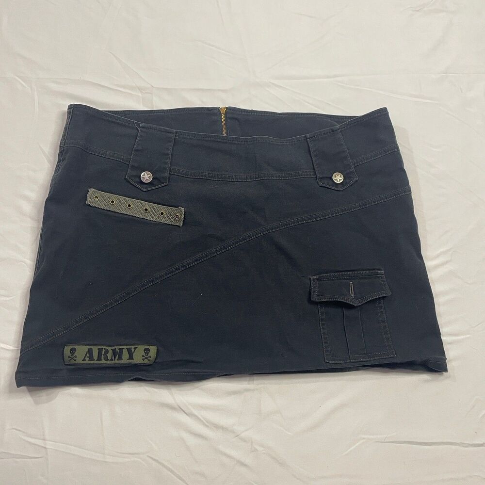 Vintage Serious LA Women's Size 18 Y2K Black Military Skirt